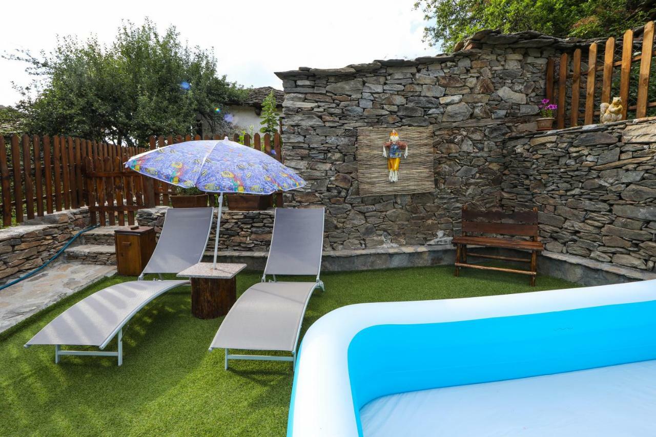 Hotel Тодорината Къща Lešten Exteriér fotografie